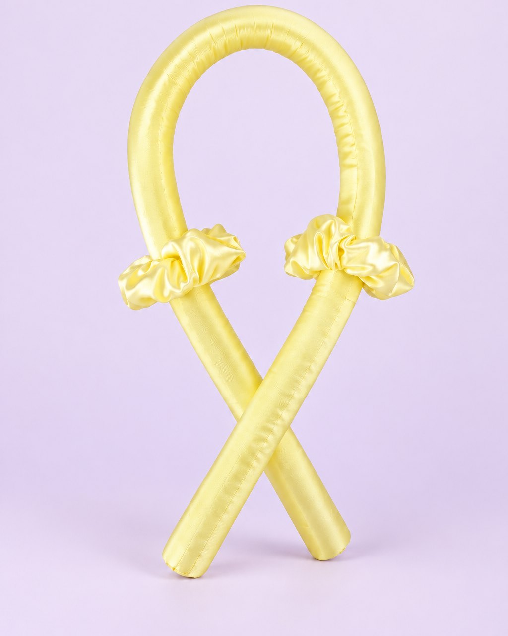 Yellow heatless curling rod with two scrunchies
